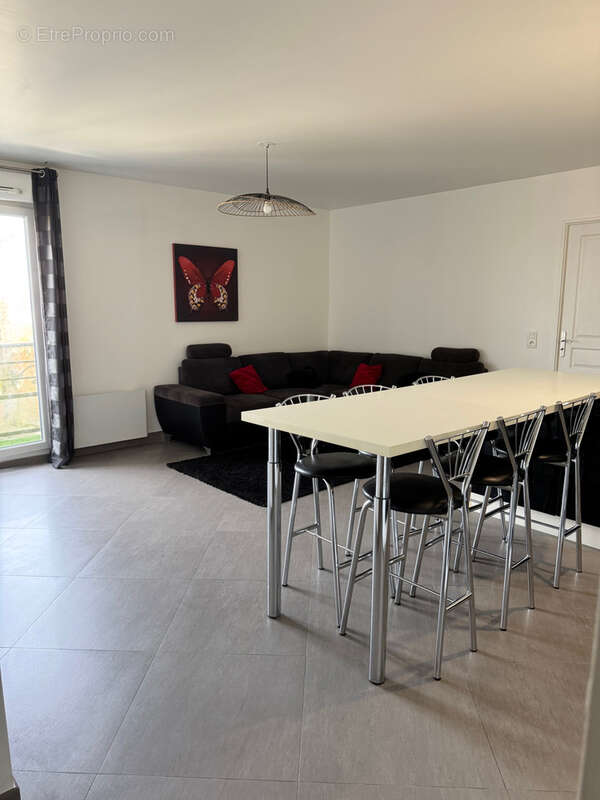 Appartement à CORBEIL-ESSONNES