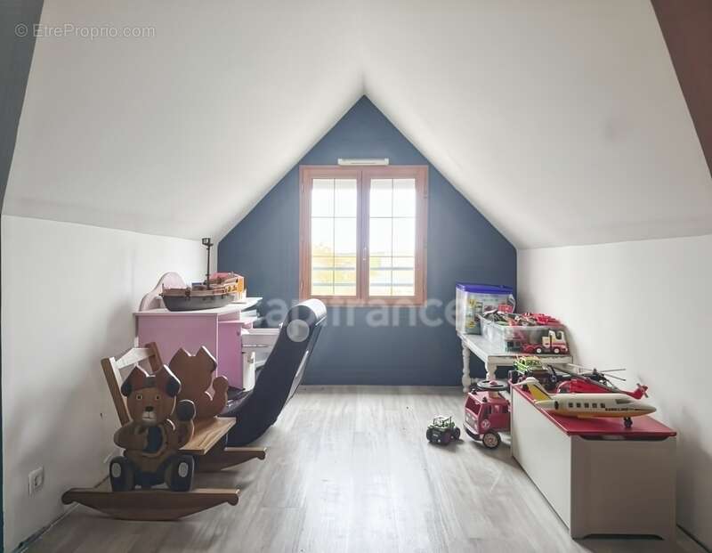 Maison à VILLAINES-SOUS-LUCE