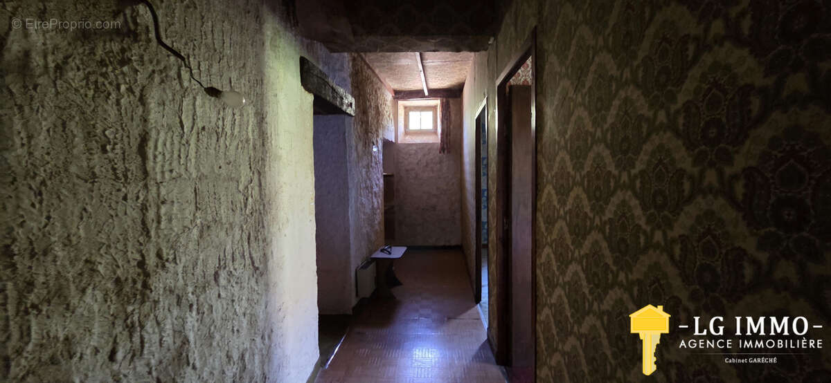 Maison charentaise de 153 m2 + dépendances et jardin - photo 18