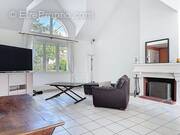 Maison à VOISINS-LE-BRETONNEUX