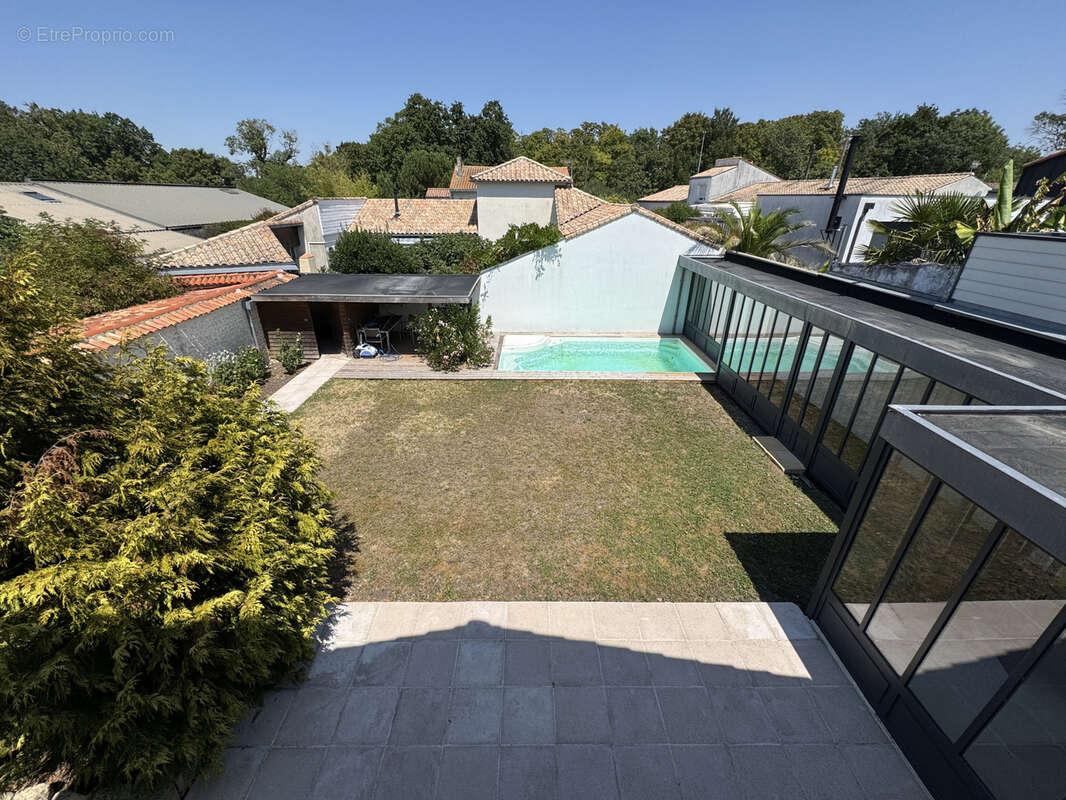 LA ROCHELLE   Maison familiale de plus de 160 m2 avec piscine, jardin clos et double garage - photo 22