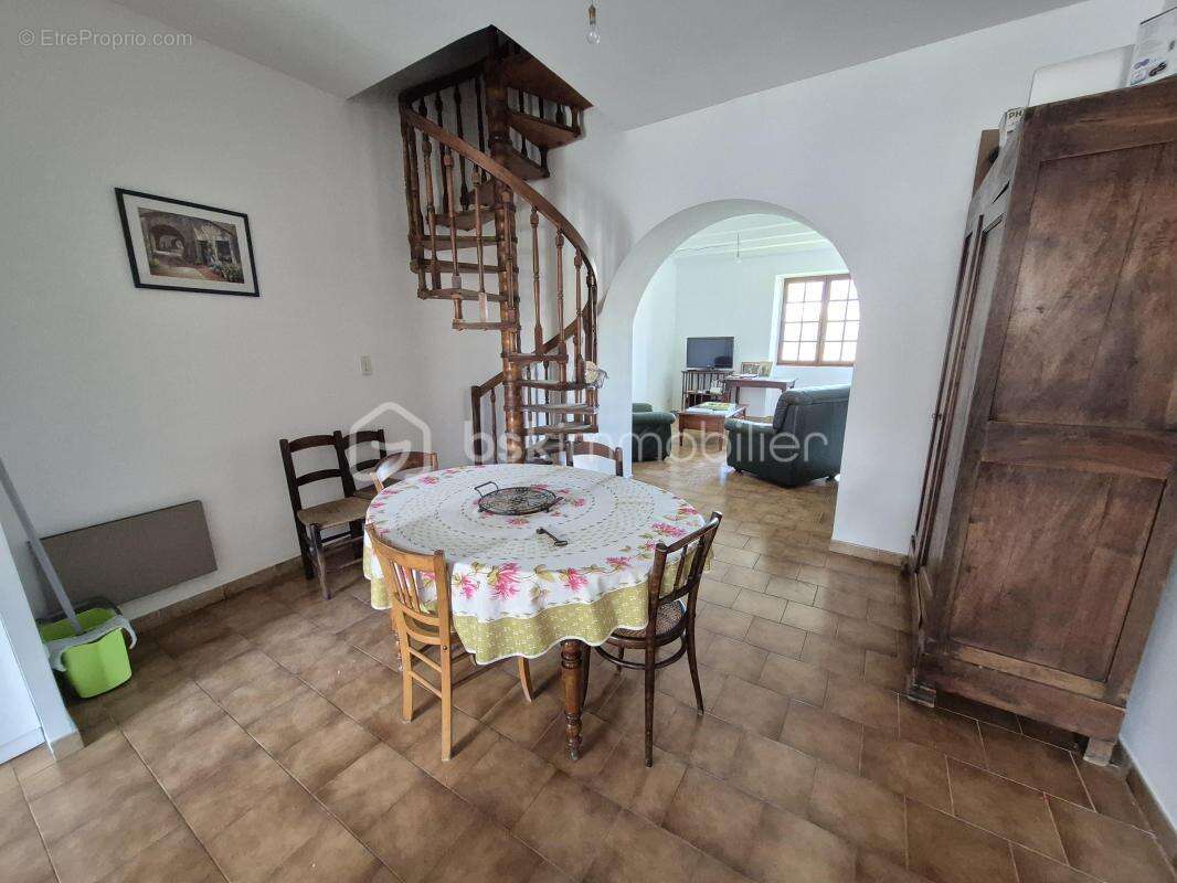 Maison à LACHAPELLE-SOUS-AUBENAS