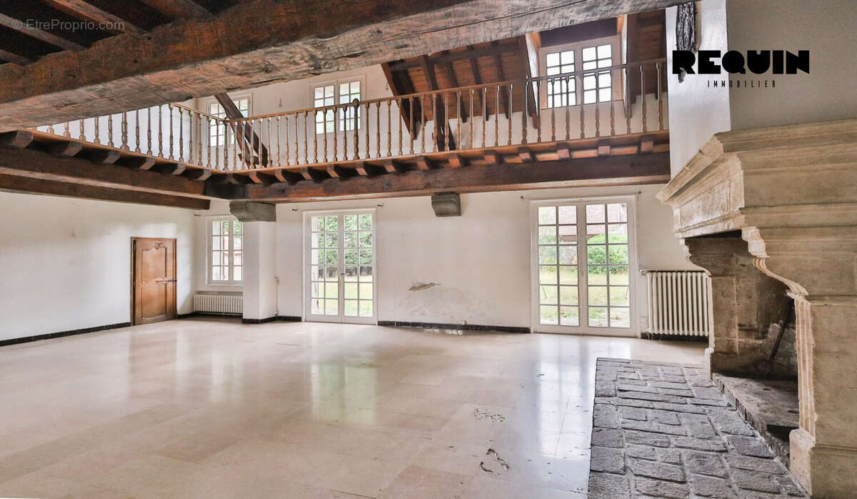 Appartement à MERIGNIES