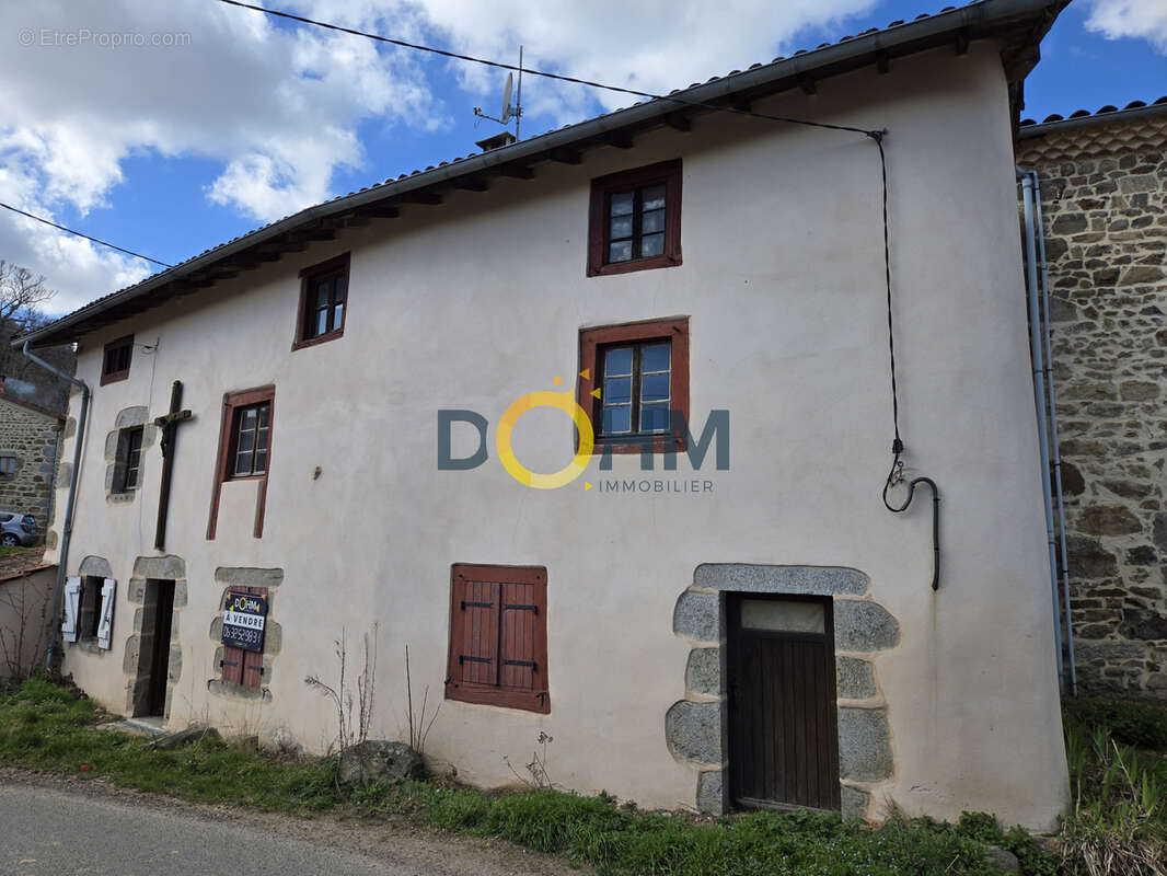 Maison à LA CHAPELLE-AGNON