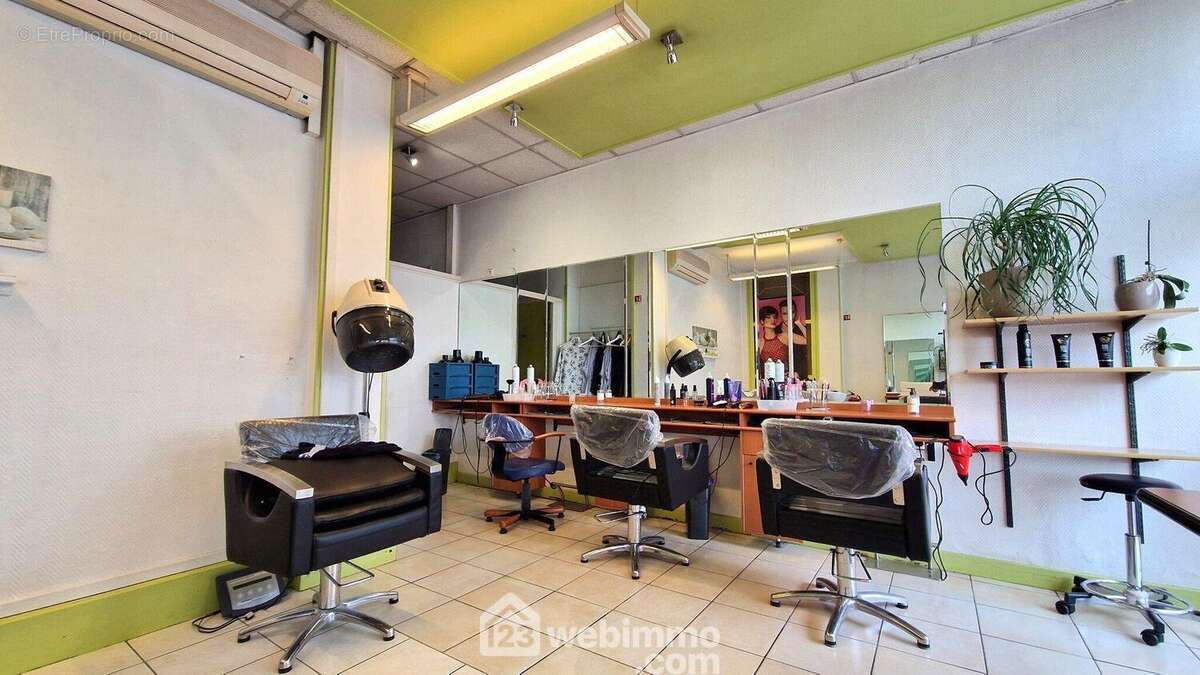 Tous les équipements restent en place - Commerce à LAON