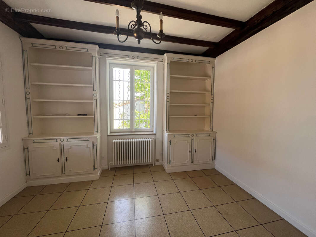 Maison à SAINT-GILLES