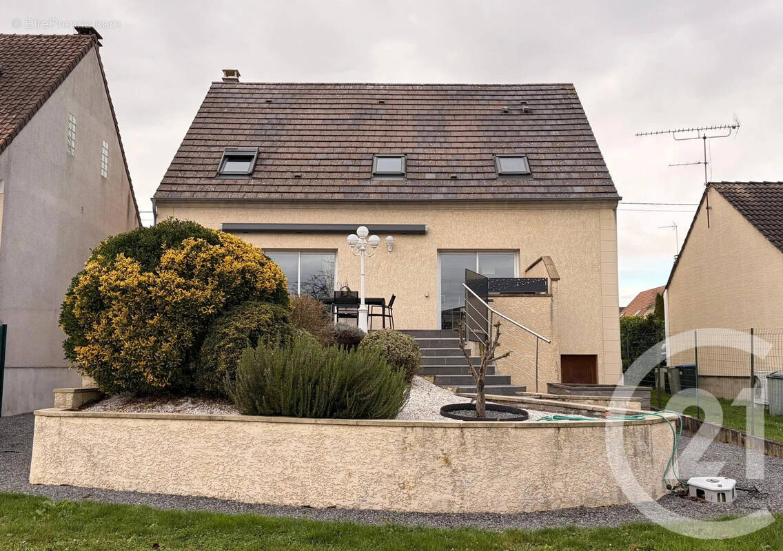 Maison à SAINT-MARD