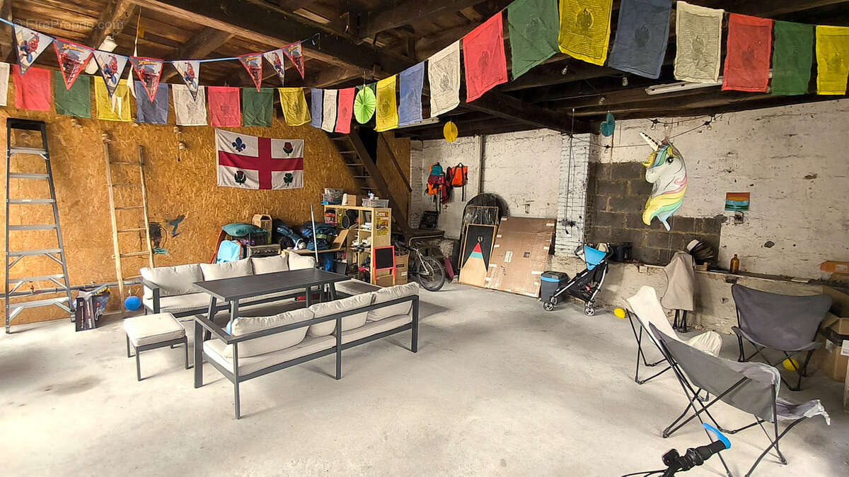 Maison à LA CROISILLE-SUR-BRIANCE