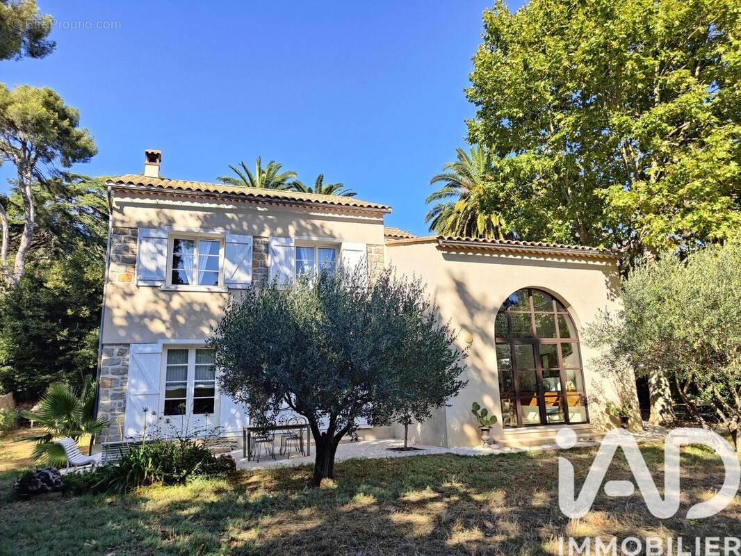 Photo 1 - Maison à TOULON