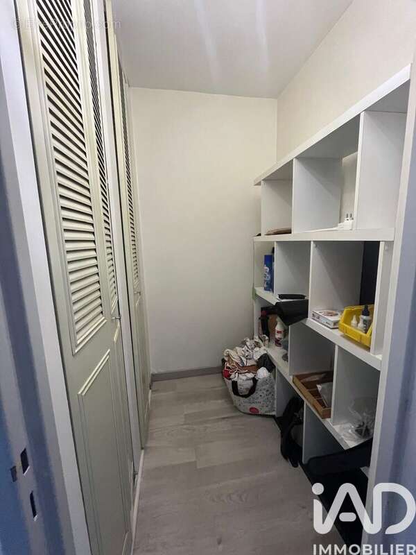 Photo 9 - Appartement à FLEURY-LES-AUBRAIS