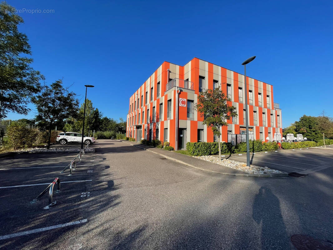 Commerce à FRANCHEVILLE