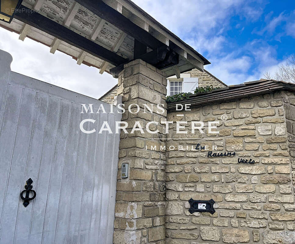 Maison de Campagne, Dépendances et Piscine et 2 terrains constructibles - photo 17