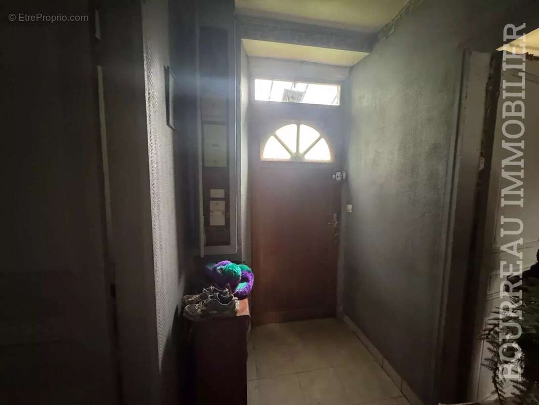 Maison à ARCES-DILO