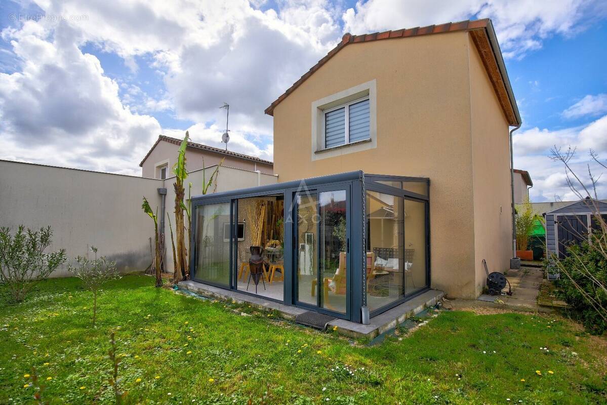 Maison à SAINT-JORY