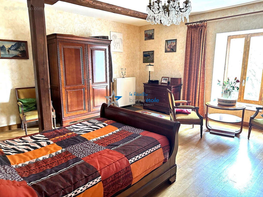 Maison à CHATEAUVILLAIN