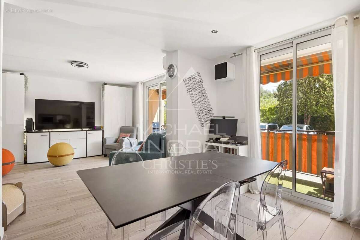 Appartement à BEAULIEU-SUR-MER