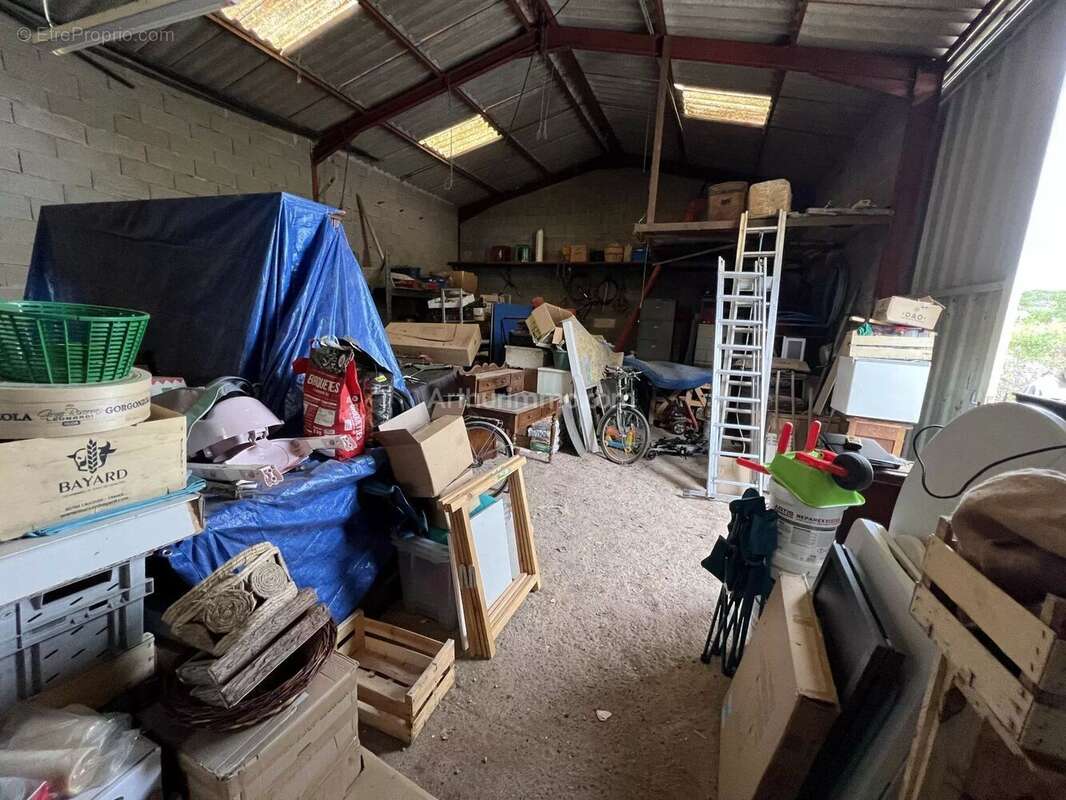 Commerce à LIEURAN-CABRIERES