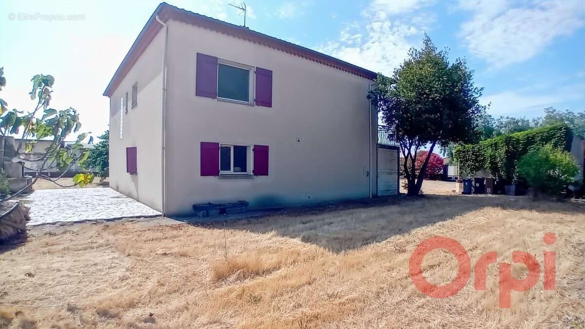 À Vendre : Grande maison familiale ou deux logements – 4 faces avec terrain à Sauvian - photo 10