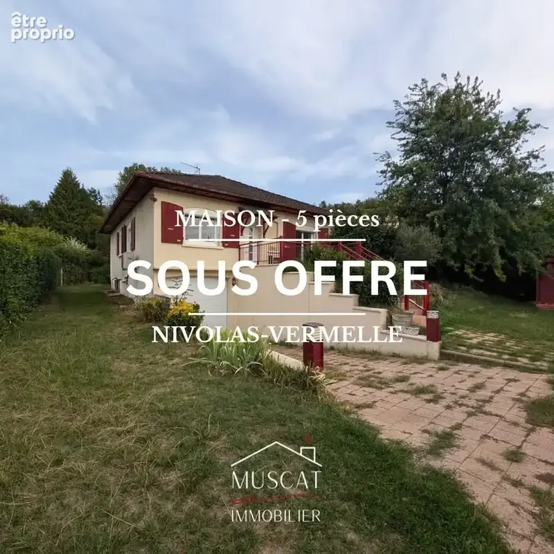 Maison à NIVOLAS-VERMELLE