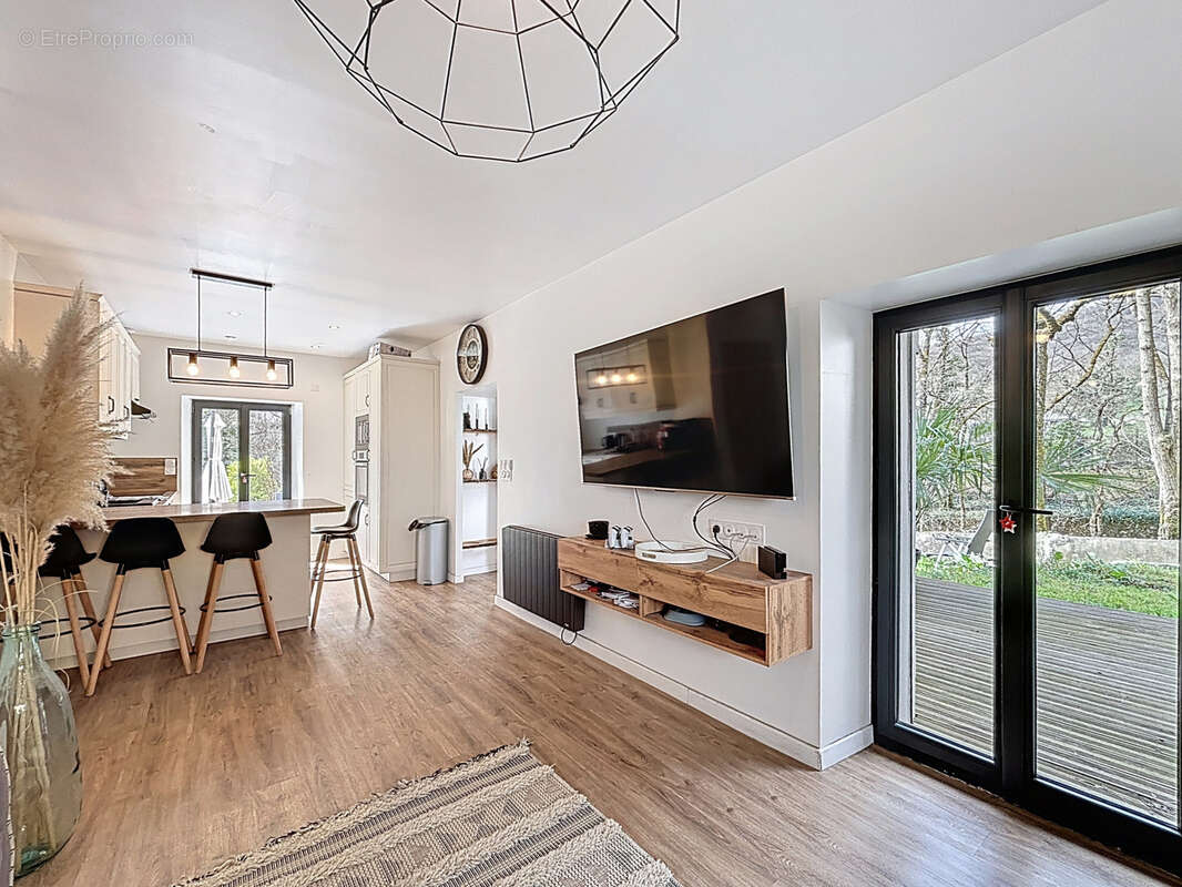 Appartement à AIX-LES-BAINS