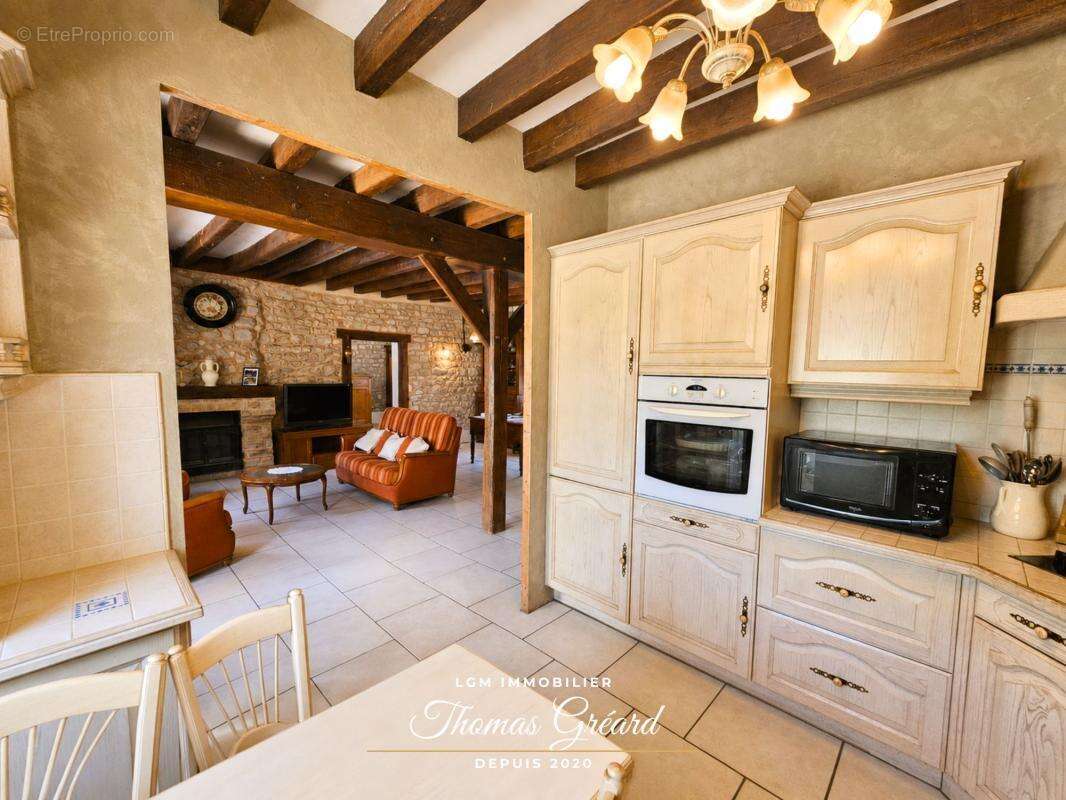 Maison en pierre avec 3 chambres, piscine et dépendances – 15 minutes de Châteaudun, 15 minutes de Patay et 22 minutes de la bas - photo 5