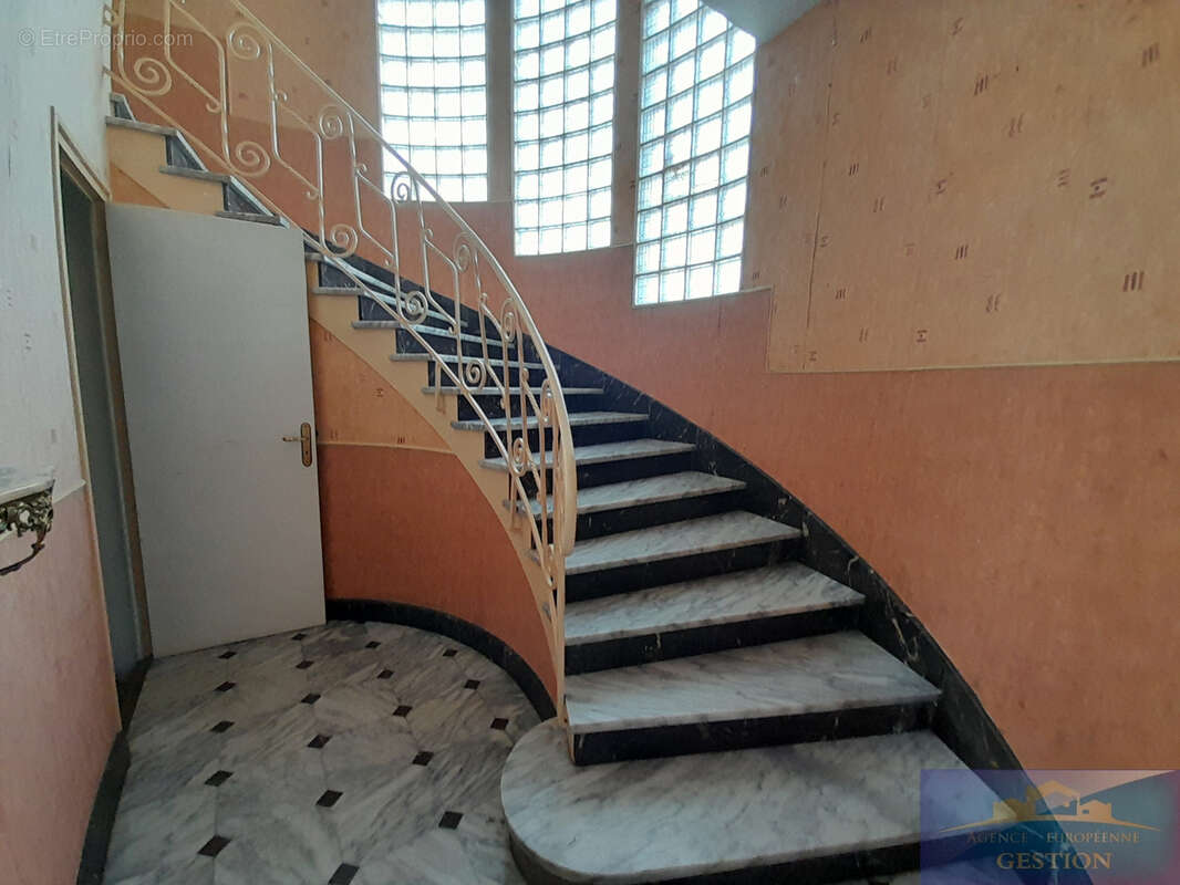 Maison à LOURDES