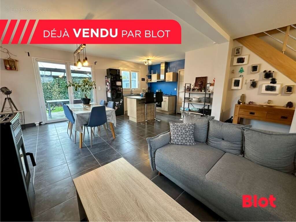 Maison à MONTFORT-SUR-MEU
