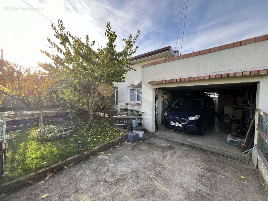 Maison à PONTAULT-COMBAULT