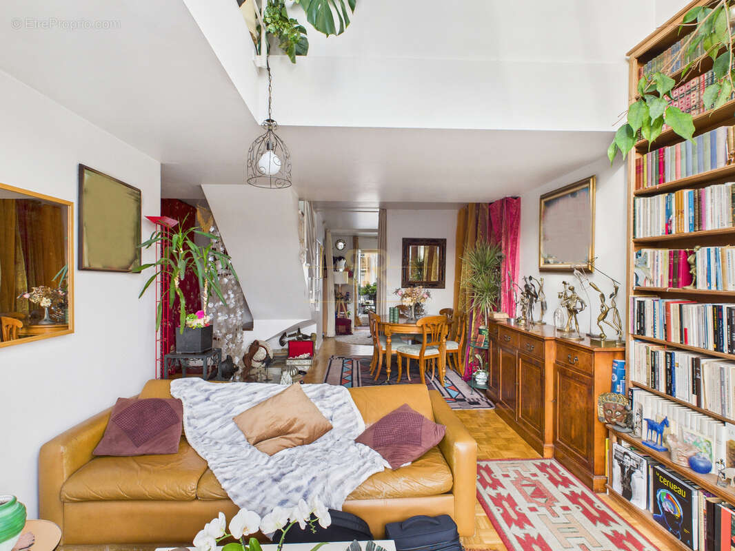 Appartement à PARIS-15E