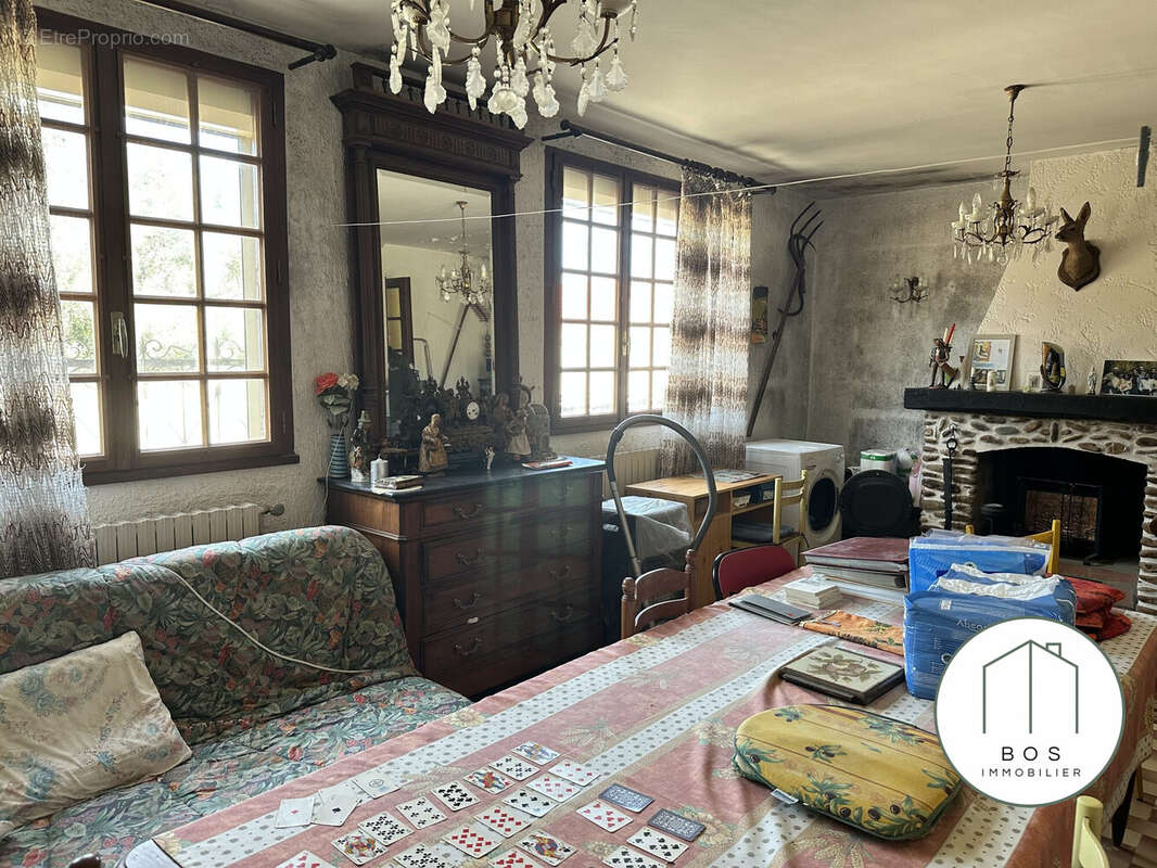 Maison à CHATEAUNEUF-LES-MARTIGUES