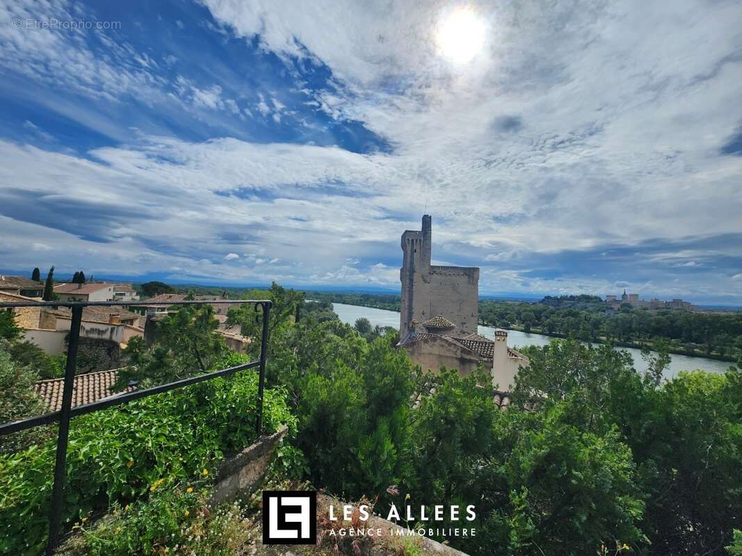 Maison à VILLENEUVE-LES-AVIGNON