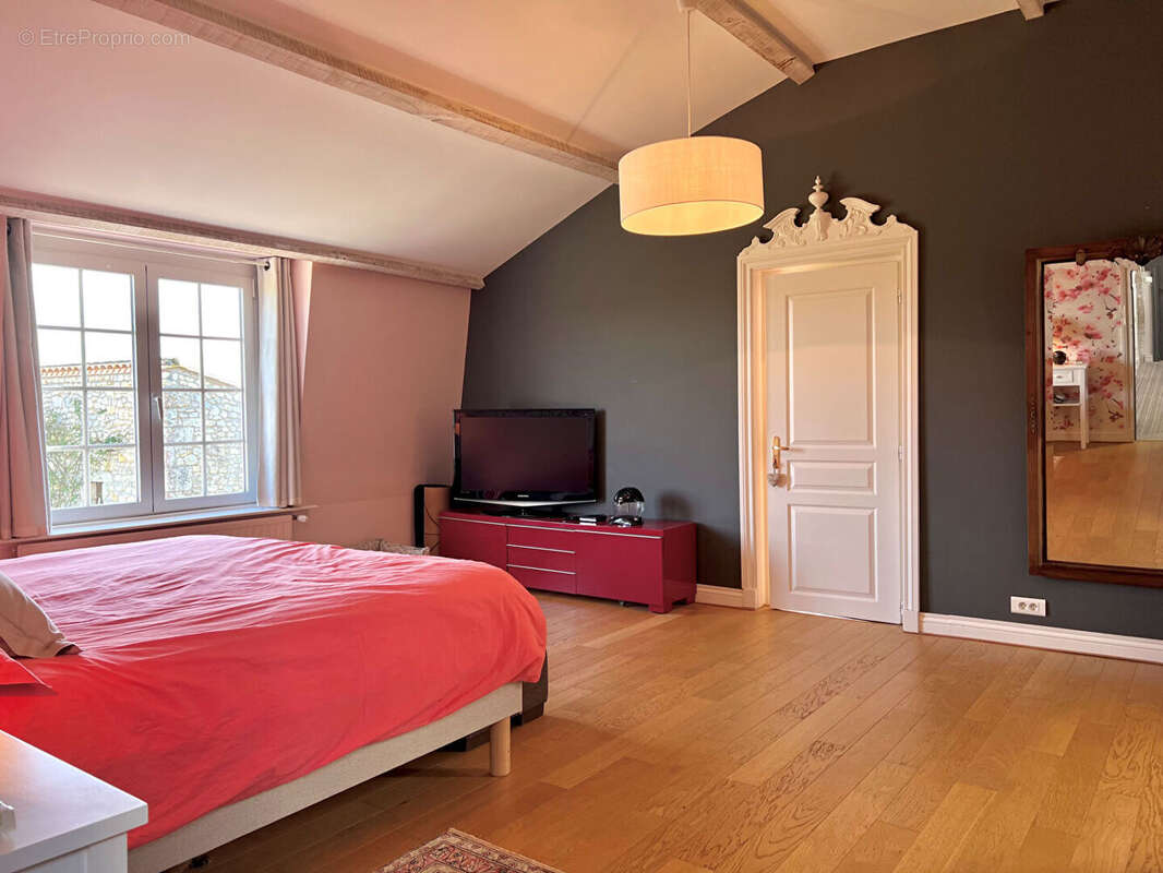 Maison à SAINTE-FOY-LA-GRANDE