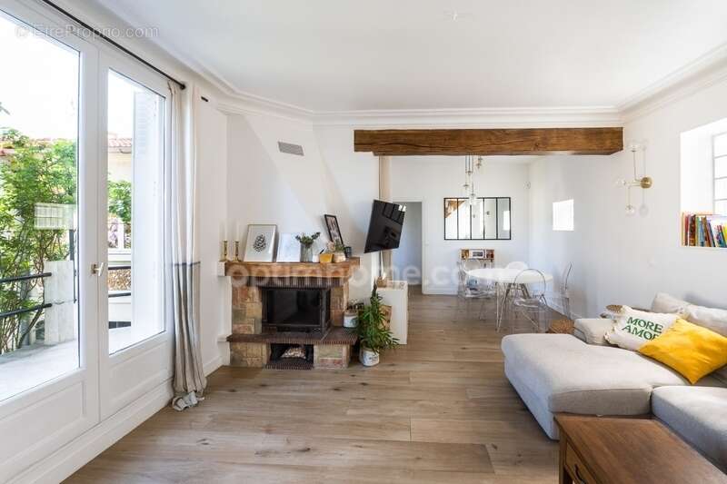 Maison à LE PERREUX-SUR-MARNE
