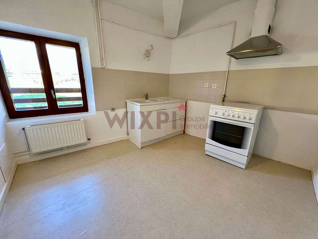 Appartement à SAINT-NAZAIRE-LES-EYMES