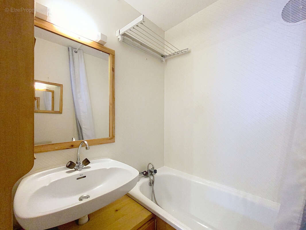 Appartement à MORILLON