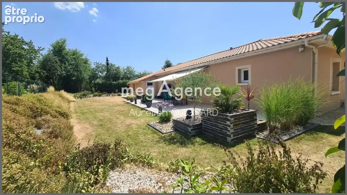 7 Chambres, double garage, jardin piscinable paysager - photo 17