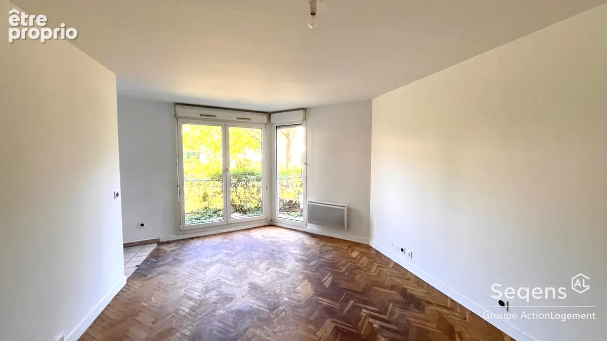 Studio de 30m² en rez de jardin avec terrasse et box en sous sol - photo 3