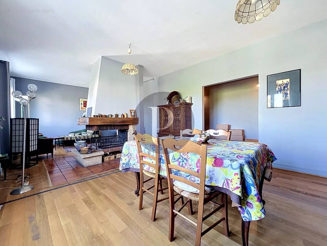 Appartement à VILLEJUIF