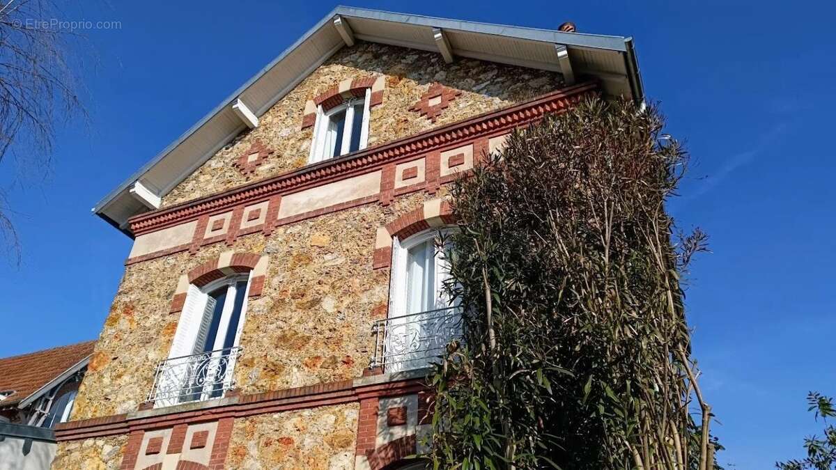 Maison à BOURG-LA-REINE