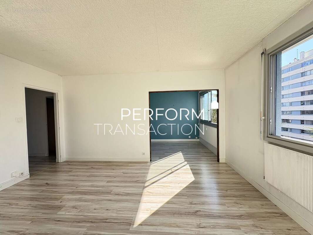 Appartement à SEYSSINET-PARISET