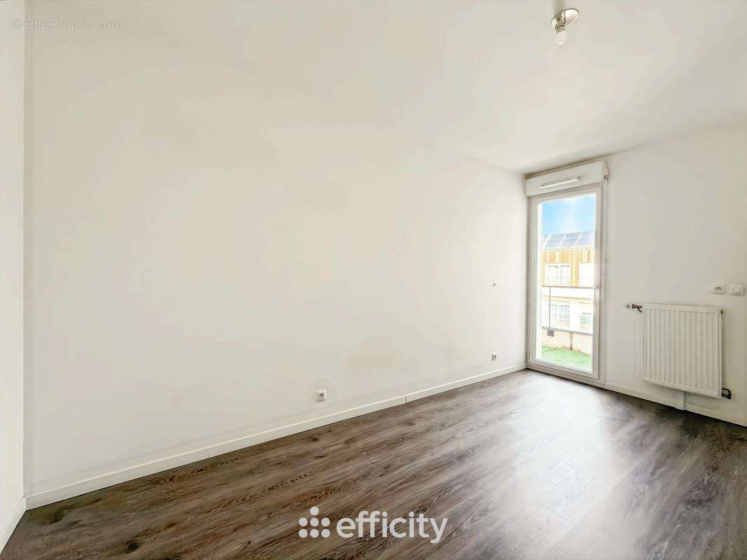 Appartement à POMPONNE