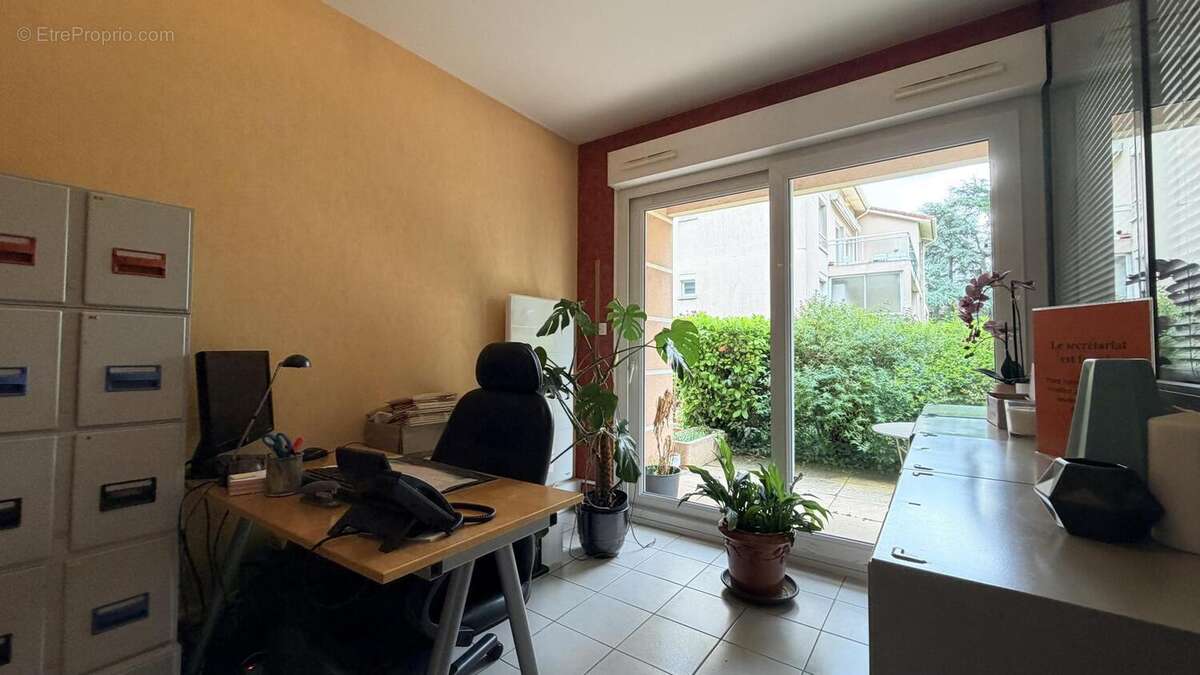 Photo 9 - Appartement à LA TOUR-DE-SALVAGNY