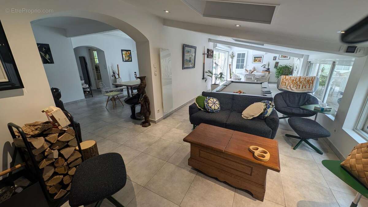 Maison à SIX-FOURS-LES-PLAGES