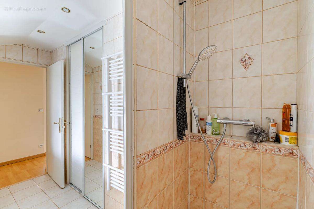 Appartement à LOUVRES