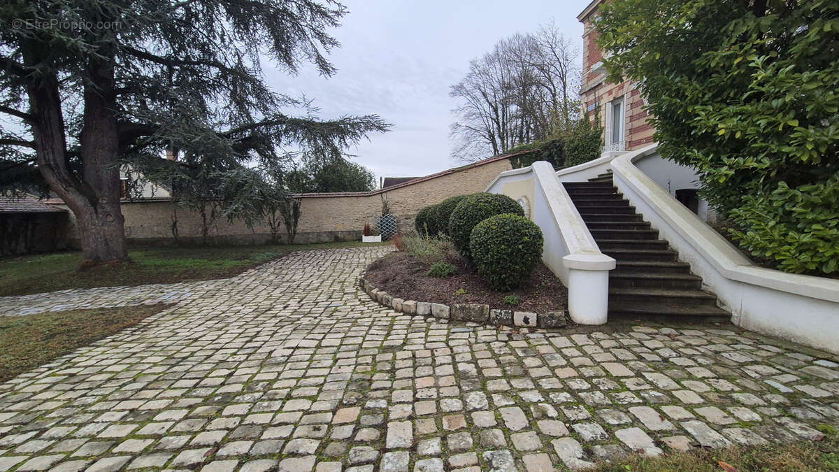 Maison à CHAUMONT-EN-VEXIN