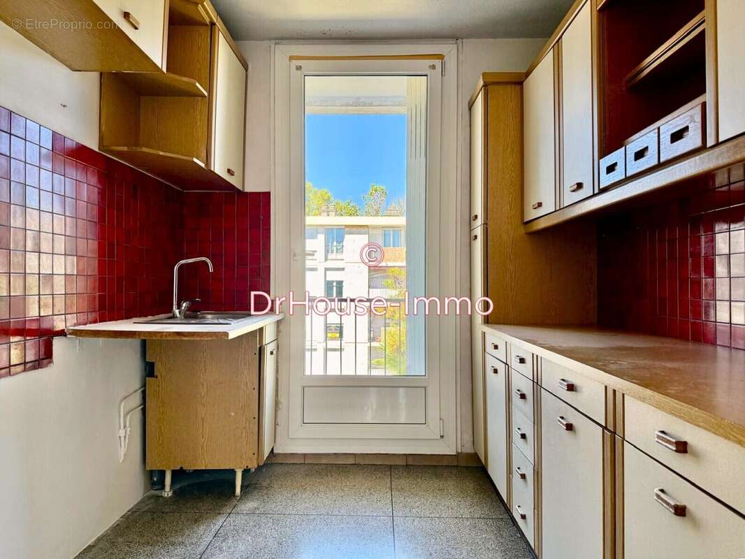 Appartement à SAINT-VICTORET