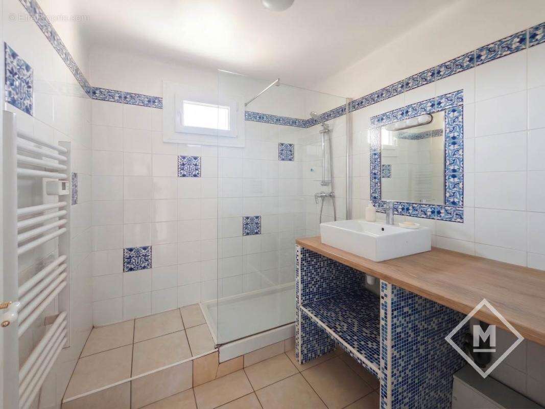 Appartement à MARSEILLE-13E