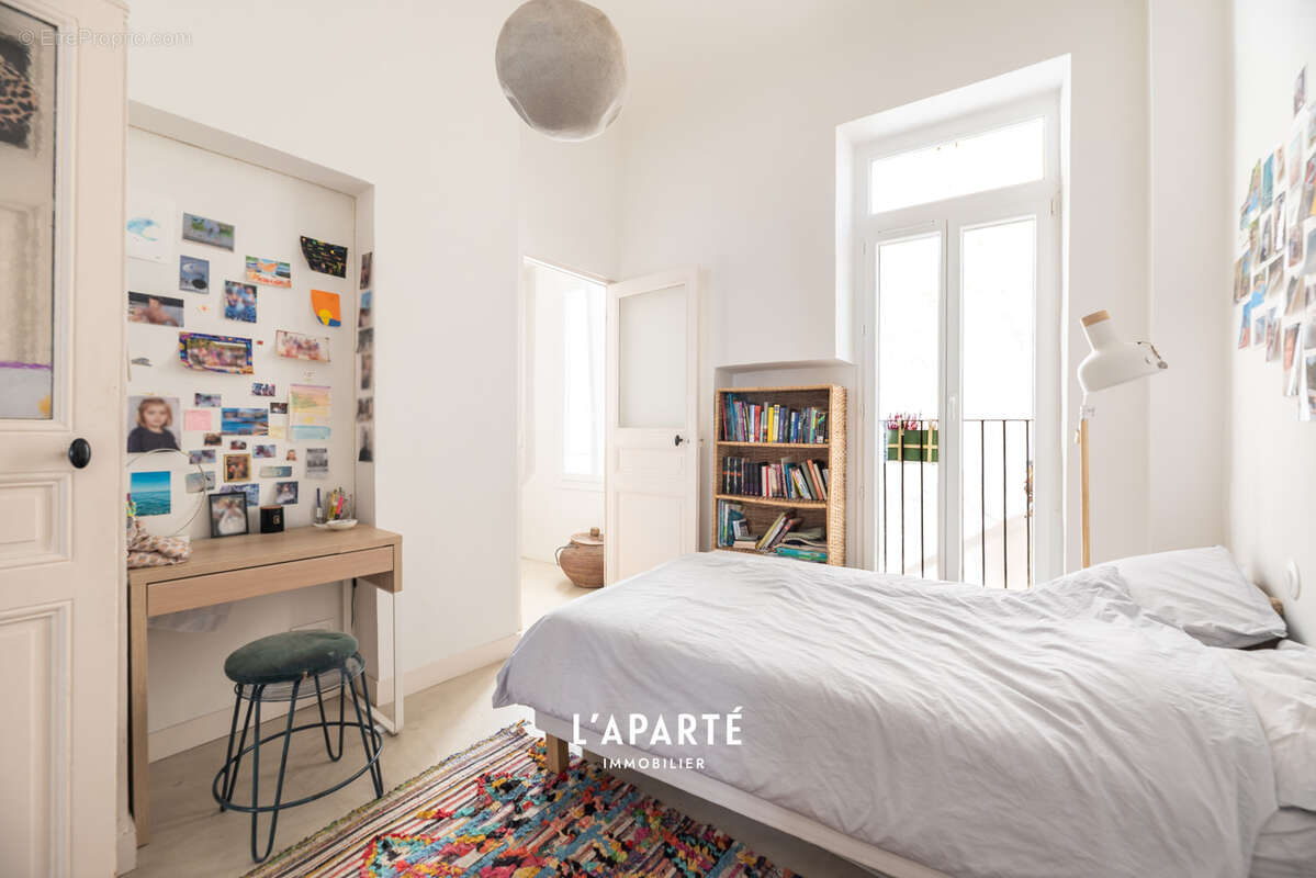 Appartement à MARSEILLE-6E