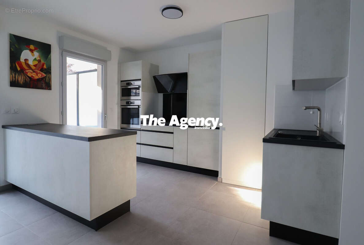 Appartement à MARSEILLE-9E