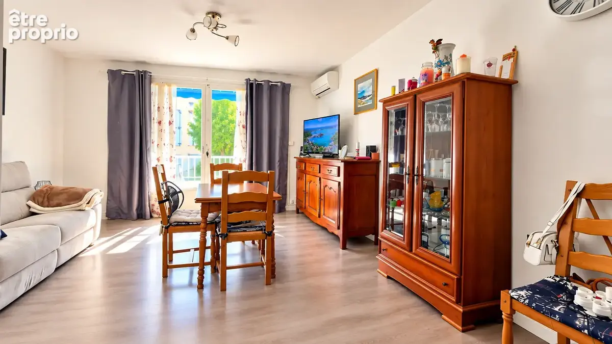 Appartement à HYERES